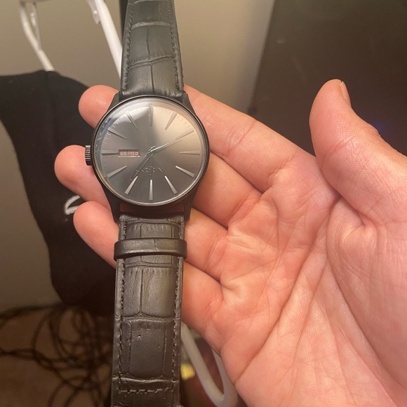 Nixon watch - Picture 2 of 4